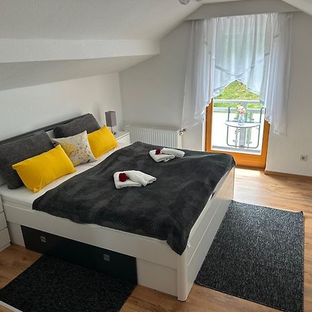 Ferienwohnung Waldblick, Faaker See Oberaichwald  Eksteriør bilde